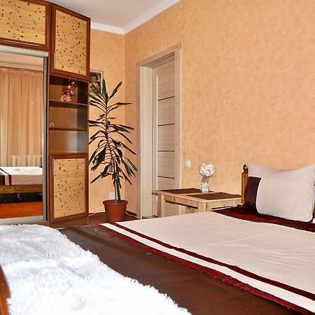 Apartment In The City Center Чернигов Экстерьер фото