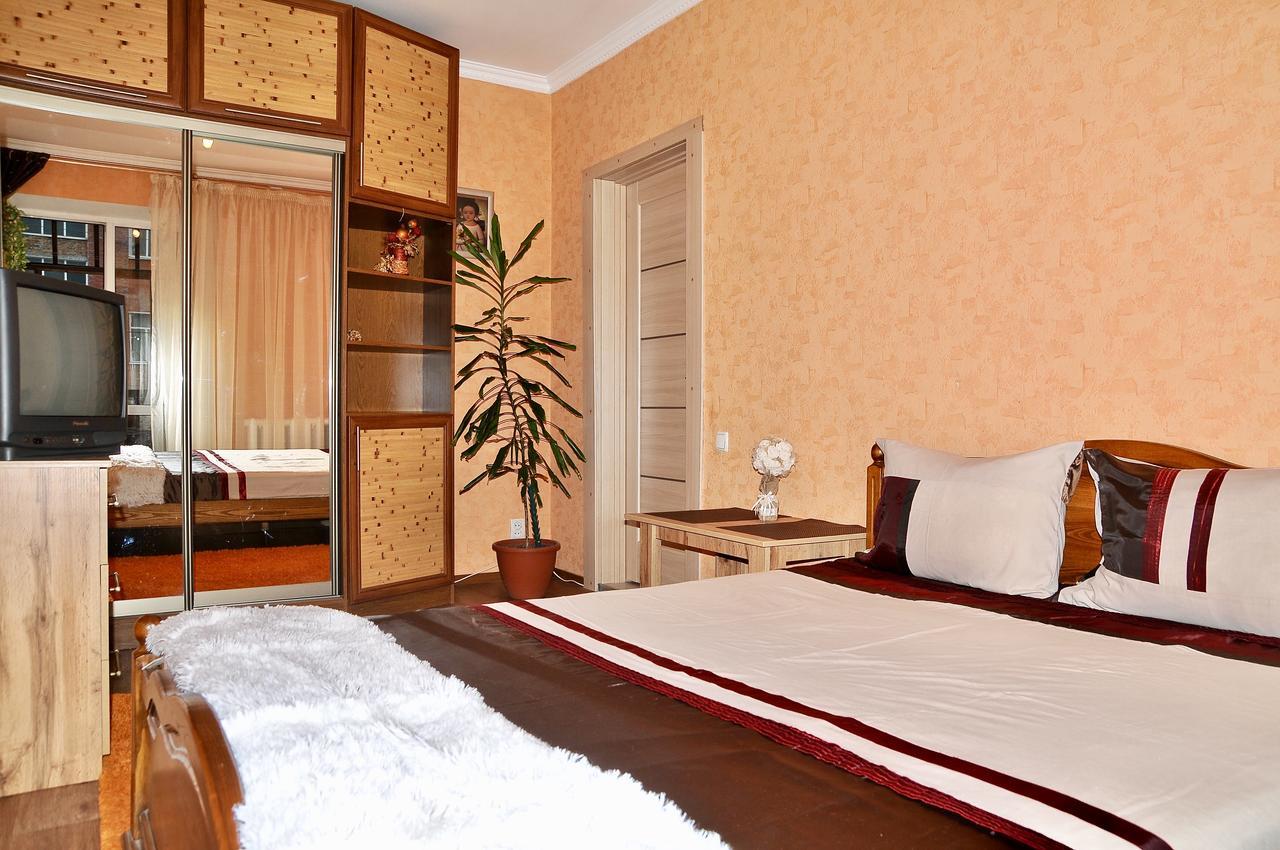 Apartment In The City Center Чернигов Экстерьер фото